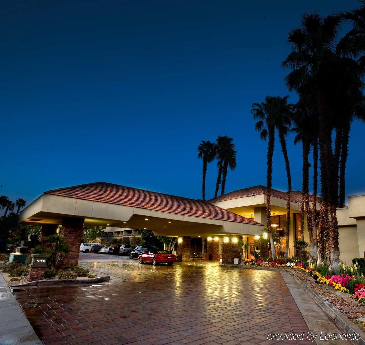 Hilton Palm Springs Hotel Bagian luar foto